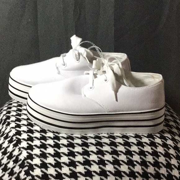 white platform gym shoes